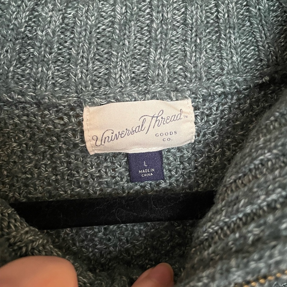Universal Thread pullover sweater - Picture 2 of 4